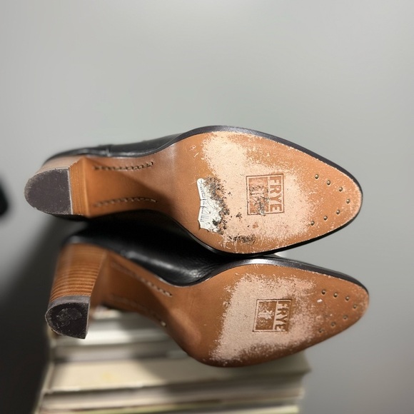 Frye Black Heeled Leather Boots Size 10 Classic Design - Picture 5 of 15